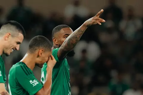 بفضل ثلاثية توني.. الأهلي يعبر الفتح في الدوري السعودي